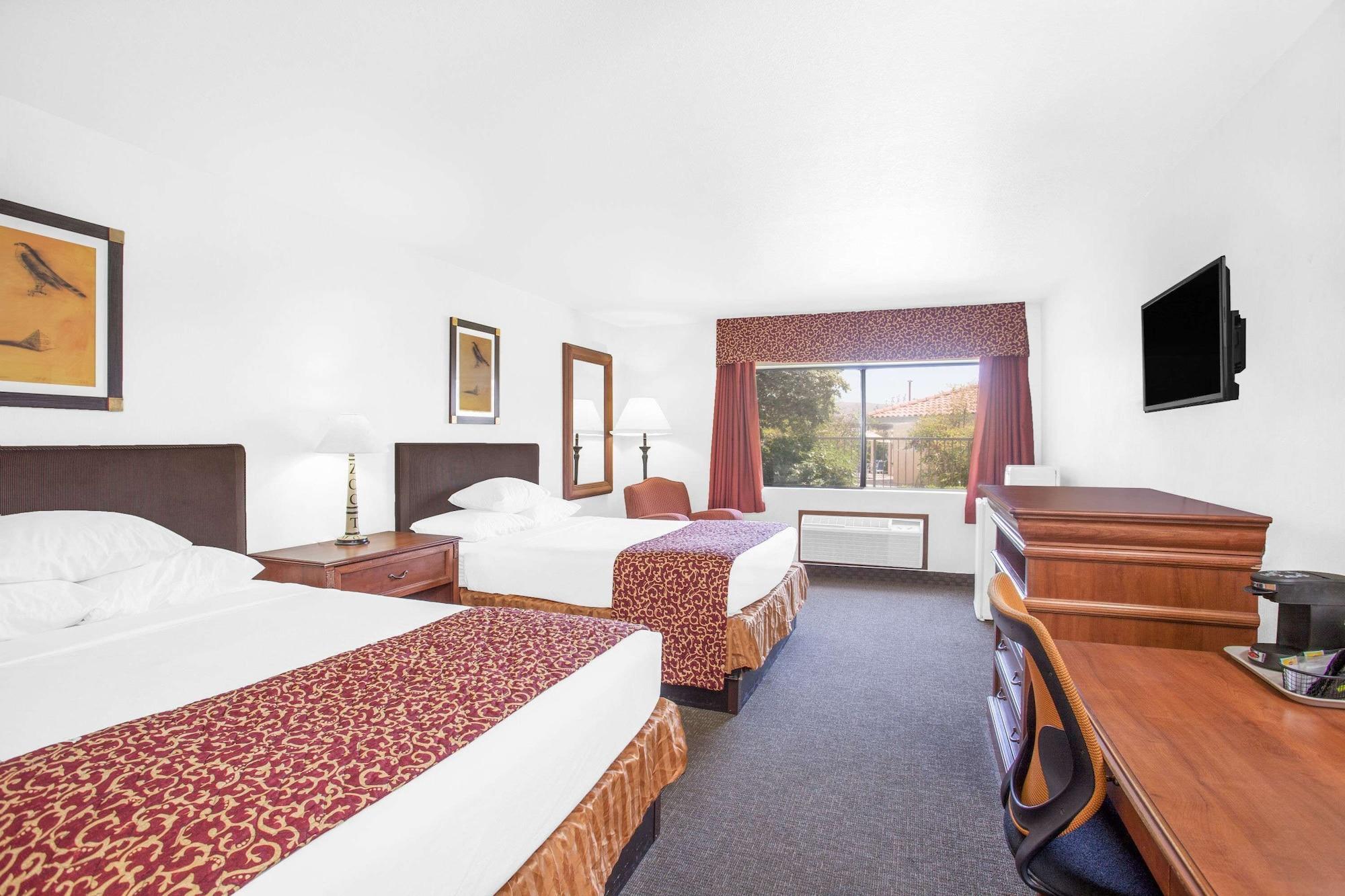 Hotel Ramada By Wyndham Barstow Exterior foto