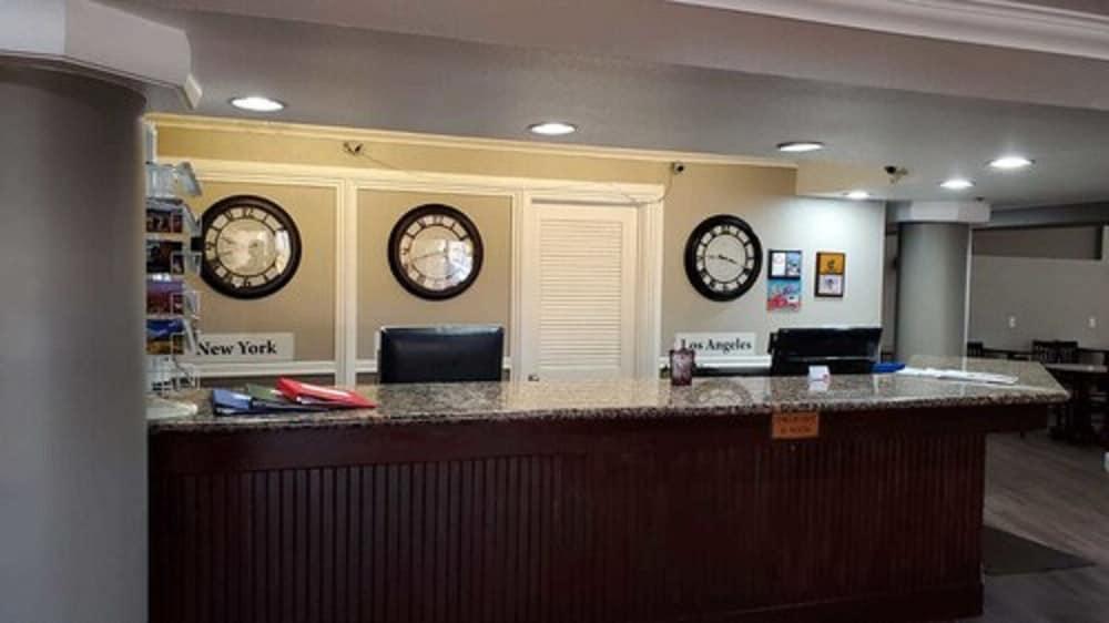 Hotel Ramada By Wyndham Barstow Exterior foto